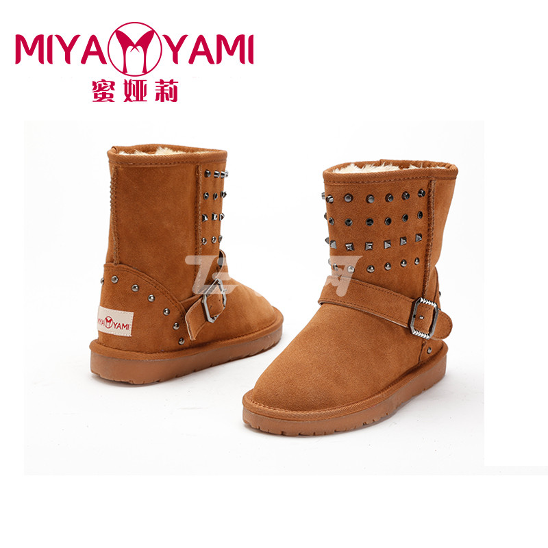 蜜娅莉miyayami mp牛绒铆钉饰扣中筒雪地靴700650