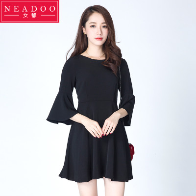 EADOO\/女都女装新款女韩版黑色连衣裙喇叭袖